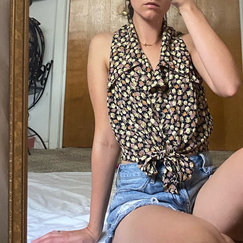 Vintage | Floral Button Up Tank Crop Top